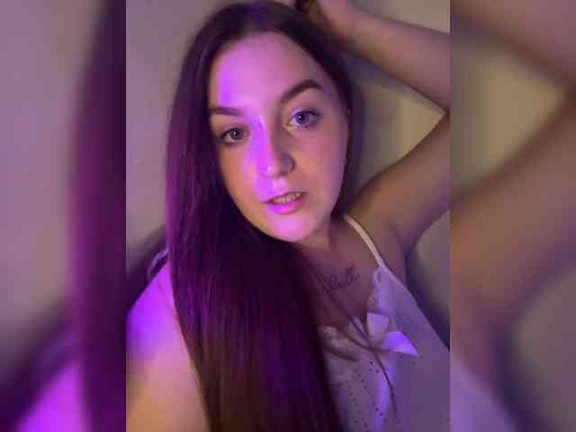 Kissss2424 webcam