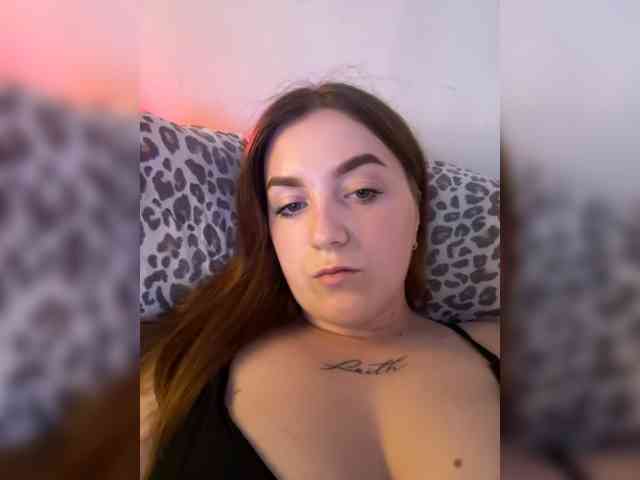 Kissss2424 webcam