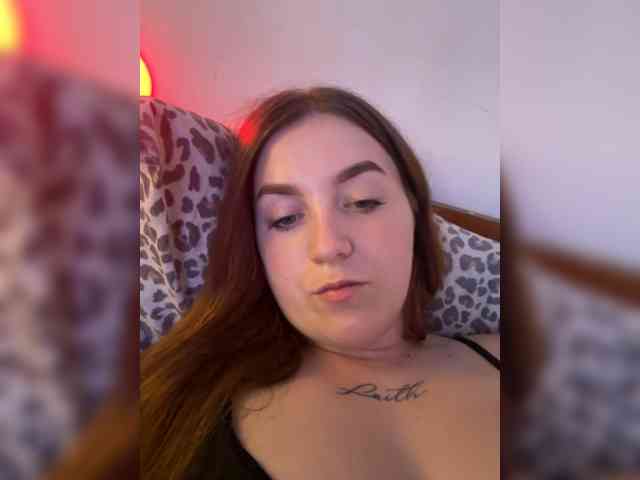 Kissss2424 webcam