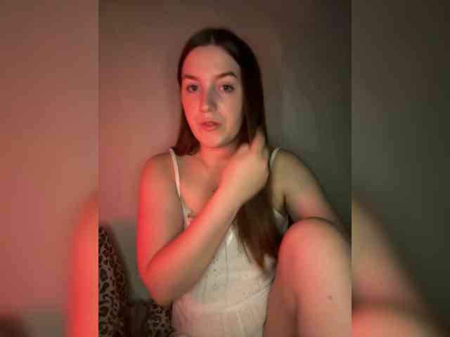 Kissss2424 webcam
