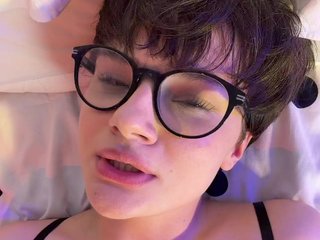 JunneWers Porn Show