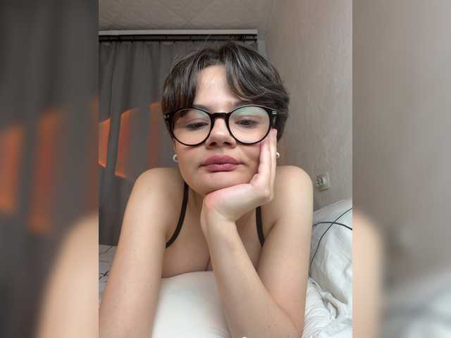 JunneWers live cam on BongaCams