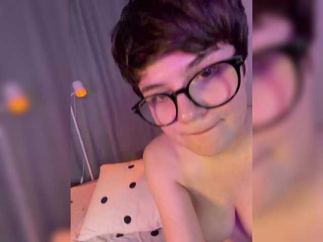 JunneWers live cam on BongaCams