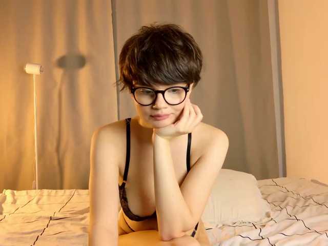 JunneWers, live now on BongaCams