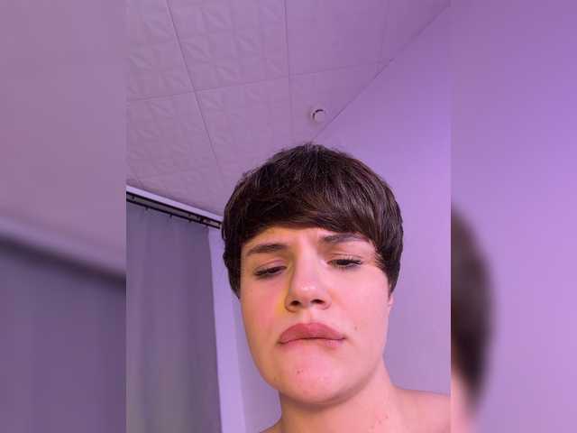 JunneWers live cam on BongaCams
