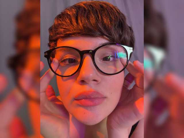 JunneWers live cam on BongaCams