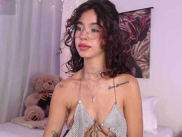 GoddessSnake live cam on BongaCams