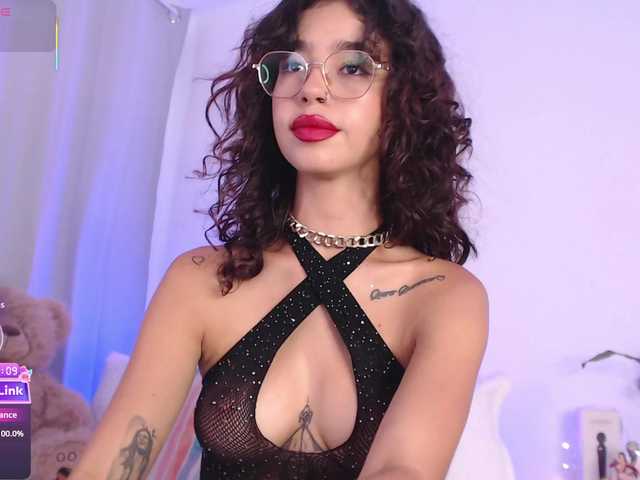 GoddessSnake live cam on BongaCams