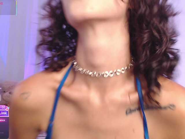 GoddessSnake live cam on BongaCams