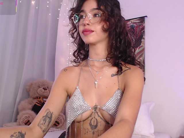 GoddessSnake live cam on BongaCams