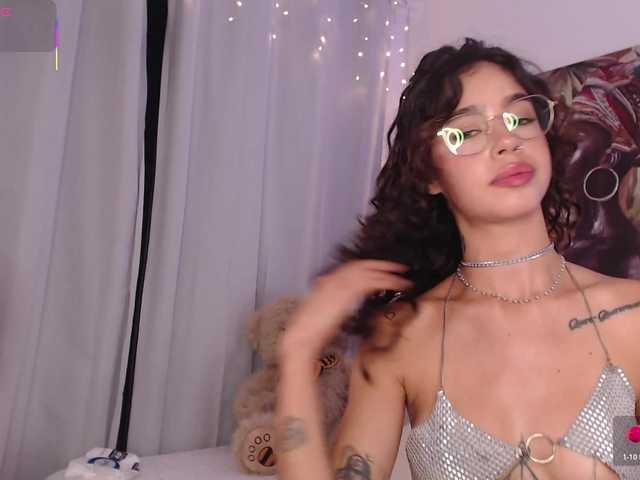 GoddessSnake live cam on BongaCams