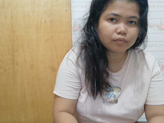 Sweetbigtits69 live webcam show
