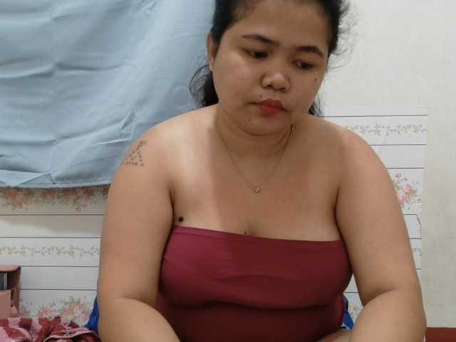 Sweetbigtits69 live cam on BongaCams