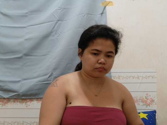 Sweetbigtits69 live cam on BongaCams