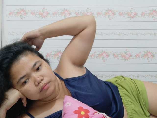 Sweetbigtits69 live cam on BongaCams