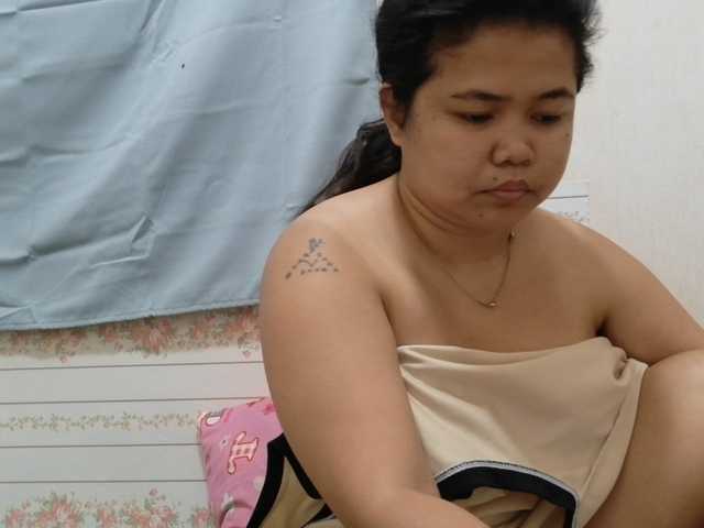 Sweetbigtits69 live cam on BongaCams
