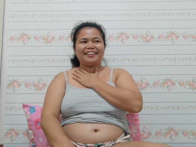 Sweetbigtits69 live cam on BongaCams