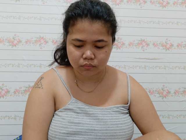 Sweetbigtits69 live cam preview