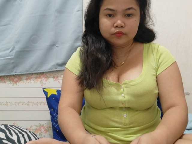 Sweetbigtits69 live cam on BongaCams