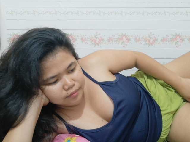 Sweetbigtits69 live cam on BongaCams