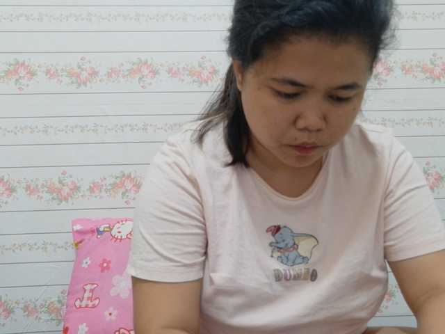 Sweetbigtits69 live webcam show