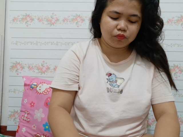 Sweetbigtits69 live cam on BongaCams