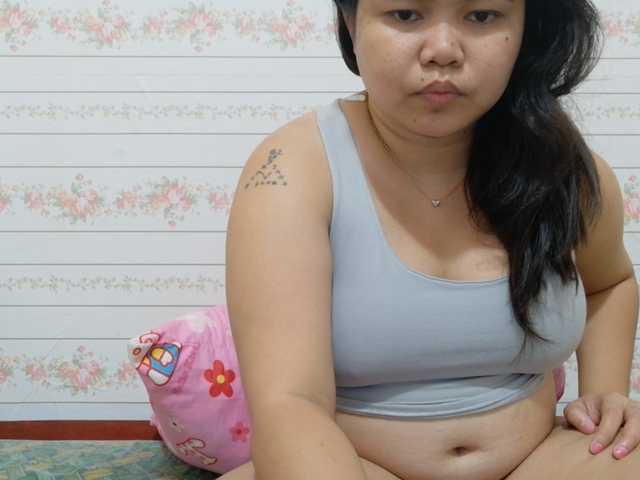 Sweetbigtits69 live cam on BongaCams