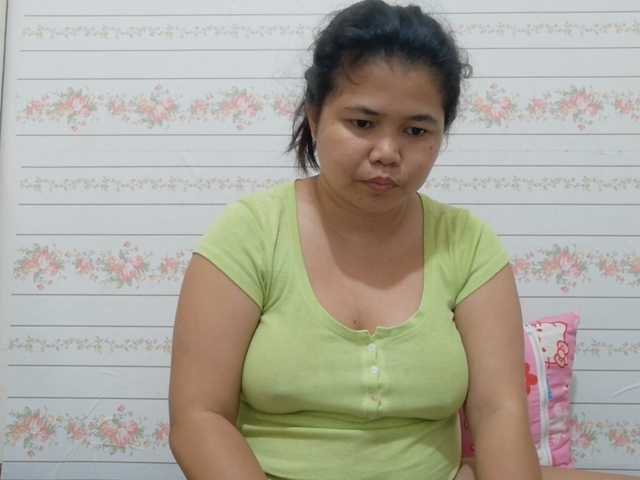 Sweetbigtits69 live cam on BongaCams
