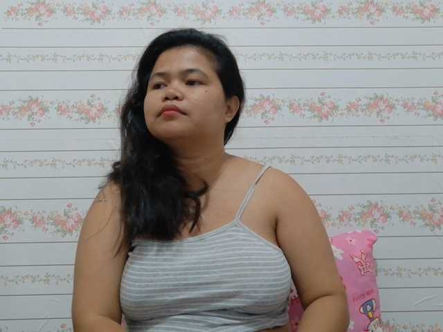 Sweetbigtits69 live cam on BongaCams