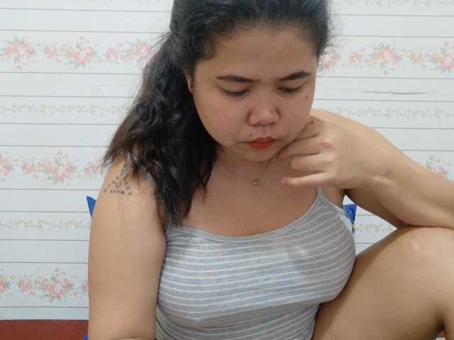 Sweetbigtits69 live cam on BongaCams