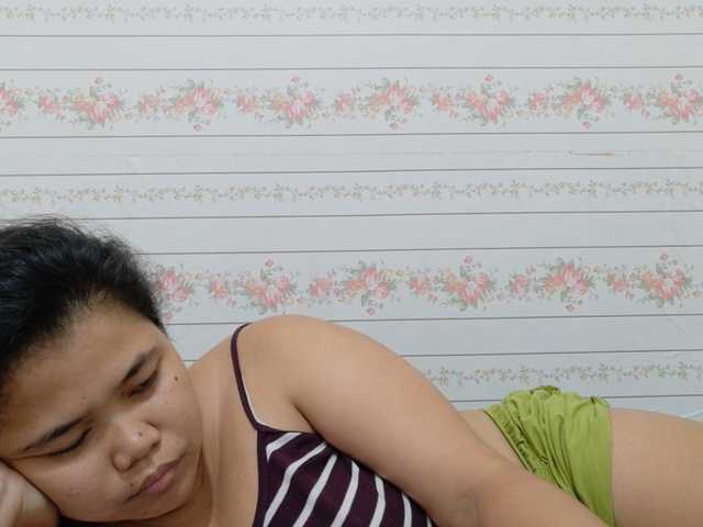 Sweetbigtits69 live cam on BongaCams