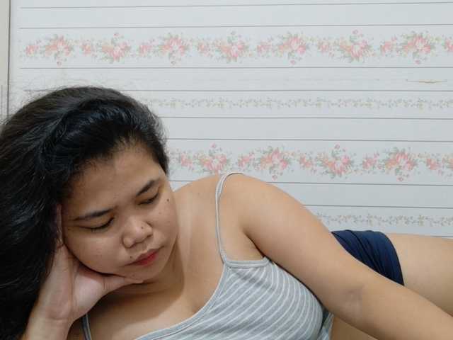 Sweetbigtits69 live cam on BongaCams