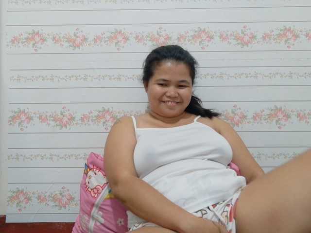 Sweetbigtits69 live cam on BongaCams