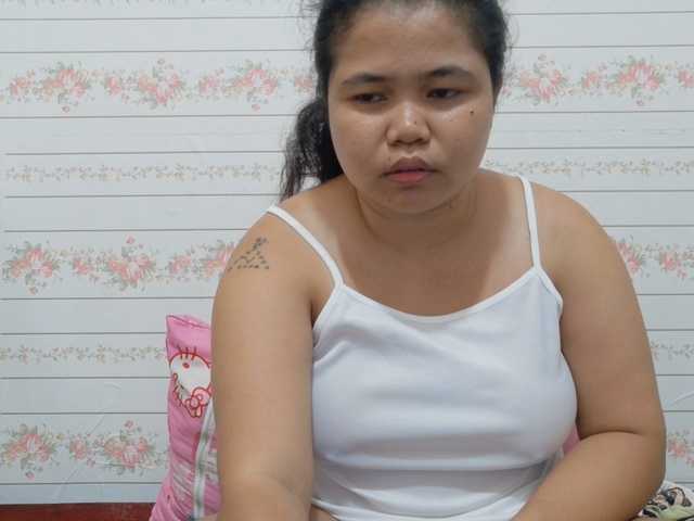 Sweetbigtits69 live webcam show