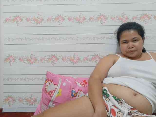 Sweetbigtits69