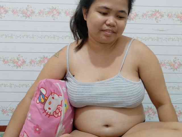Sweetbigtits69 webcam