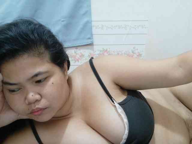 Sweetbigtits69