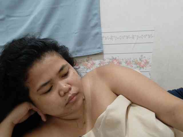 Sweetbigtits69 webcam