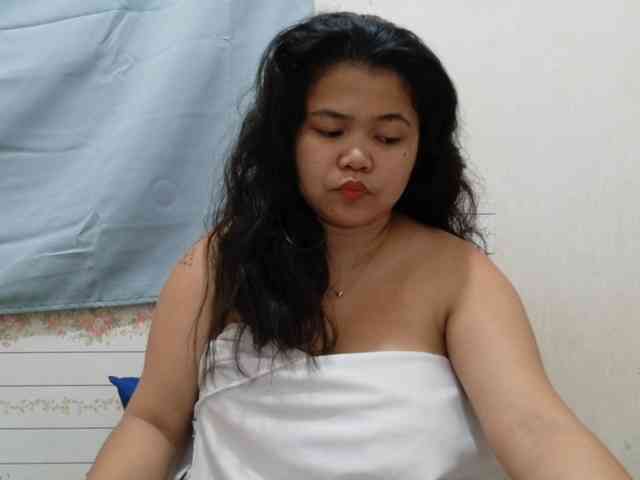 Sweetbigtits69 webcam
