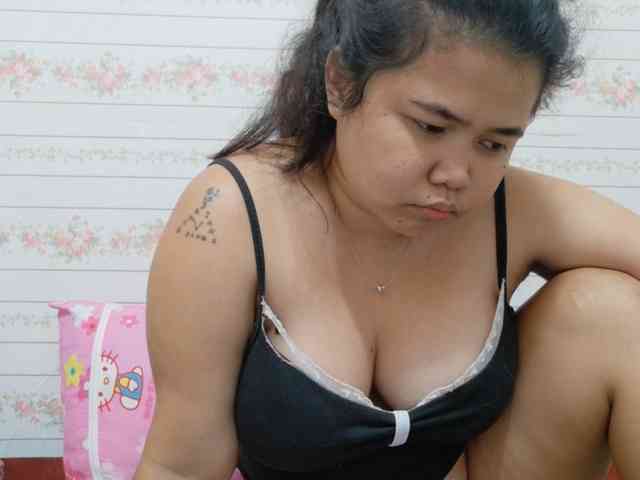 Sweetbigtits69