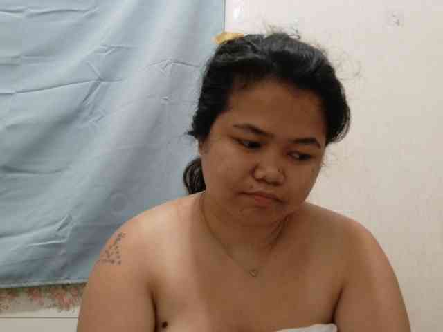 Sweetbigtits69 webcam