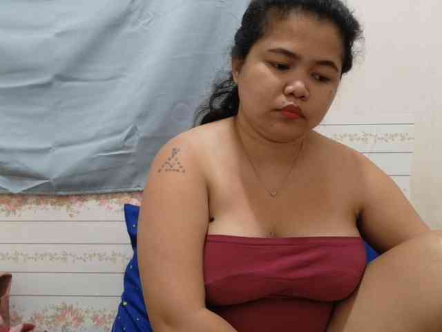 Sweetbigtits69 webcam