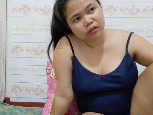 Sweetbigtits69 webcam
