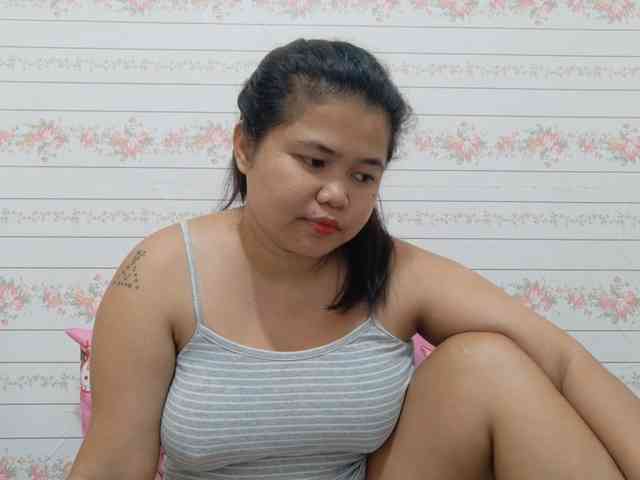 Sweetbigtits69 webcam