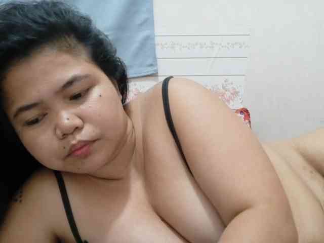 Sweetbigtits69