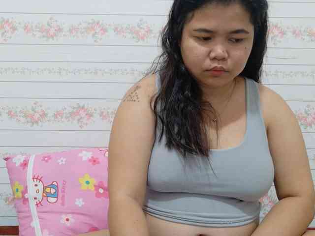 Sweetbigtits69 webcam