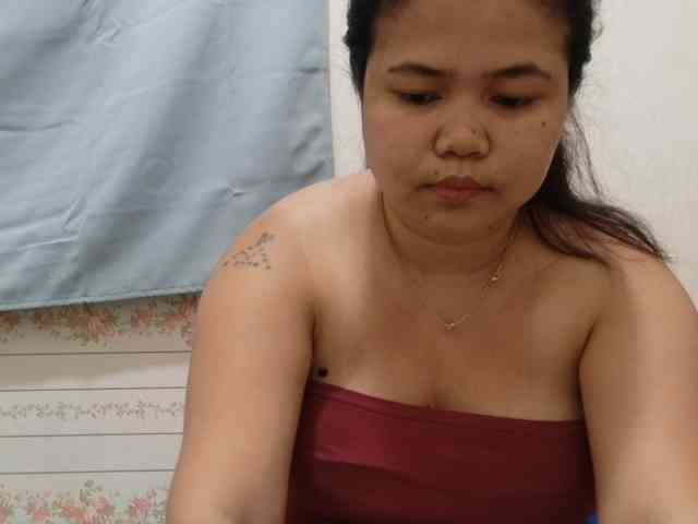 Sweetbigtits69 webcam