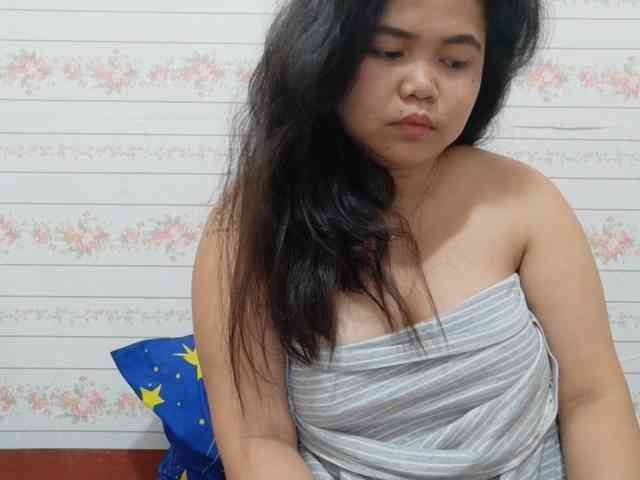 Sweetbigtits69 webcam