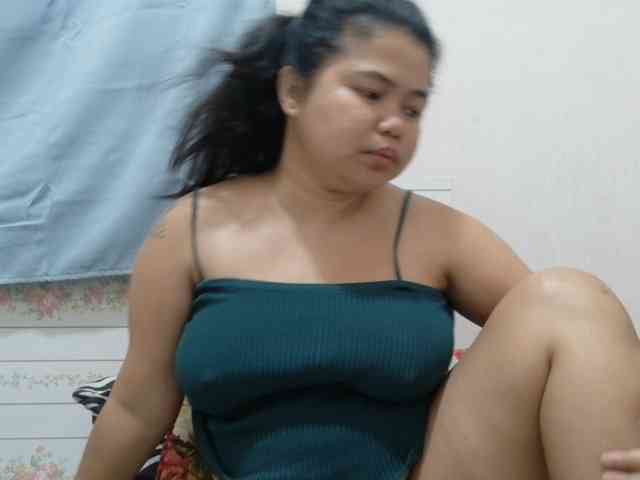 Sweetbigtits69