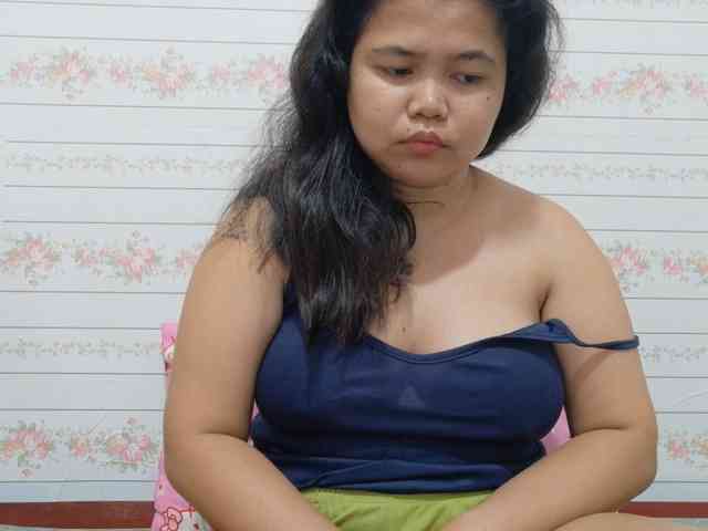 Sweetbigtits69 webcam